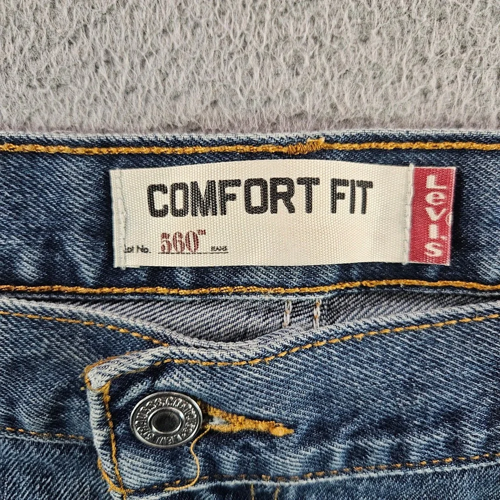 Levis 560 Comfort Fit Jeans Mens 48x30 Medium Wash Tapered Leg Blue Denim‎ VTG